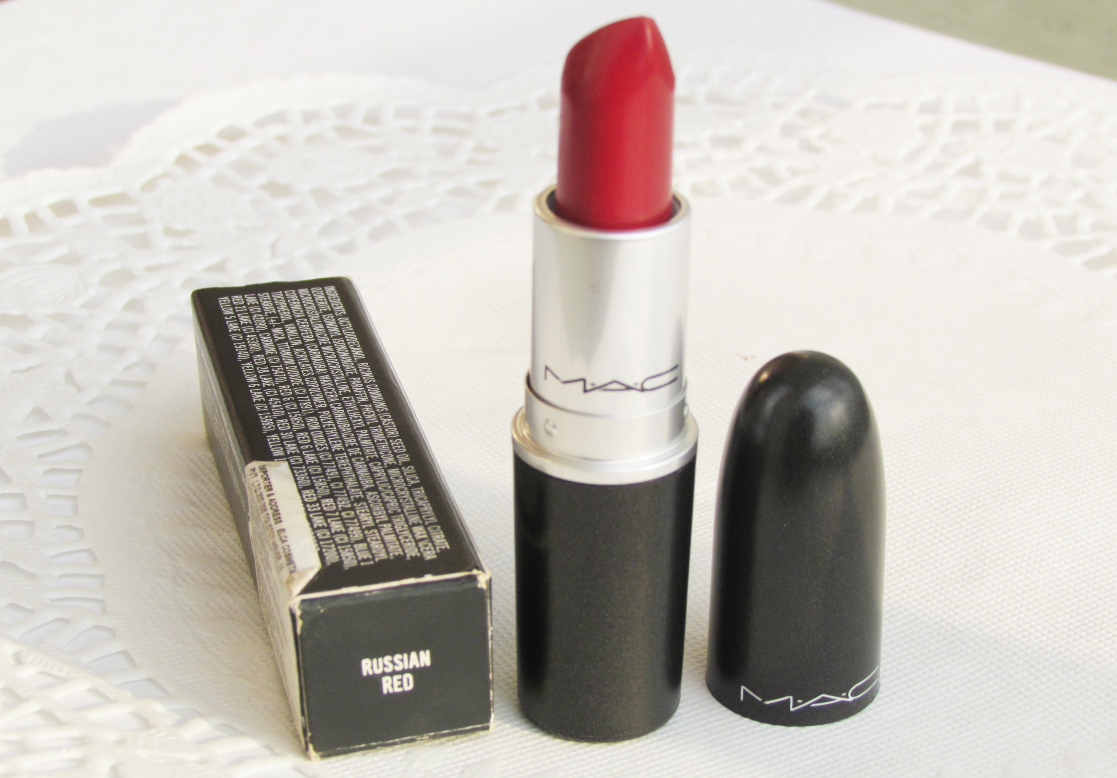 red-lipstick-2
