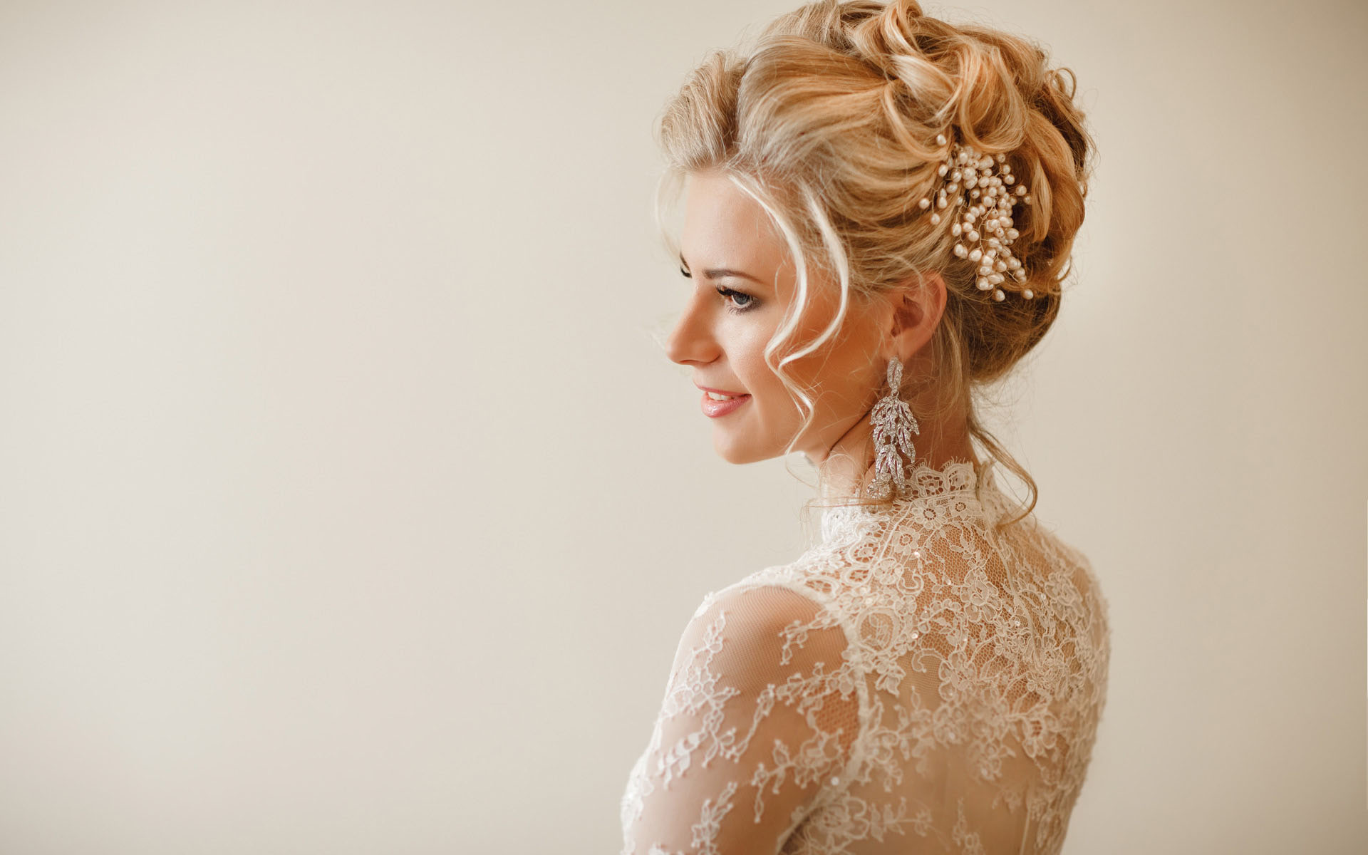 Bridal Hair and Makeup Courses - Wedding Hair & Makeup Courses